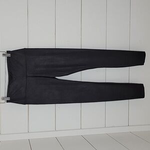 Simply Vera small black with light sheen leggings